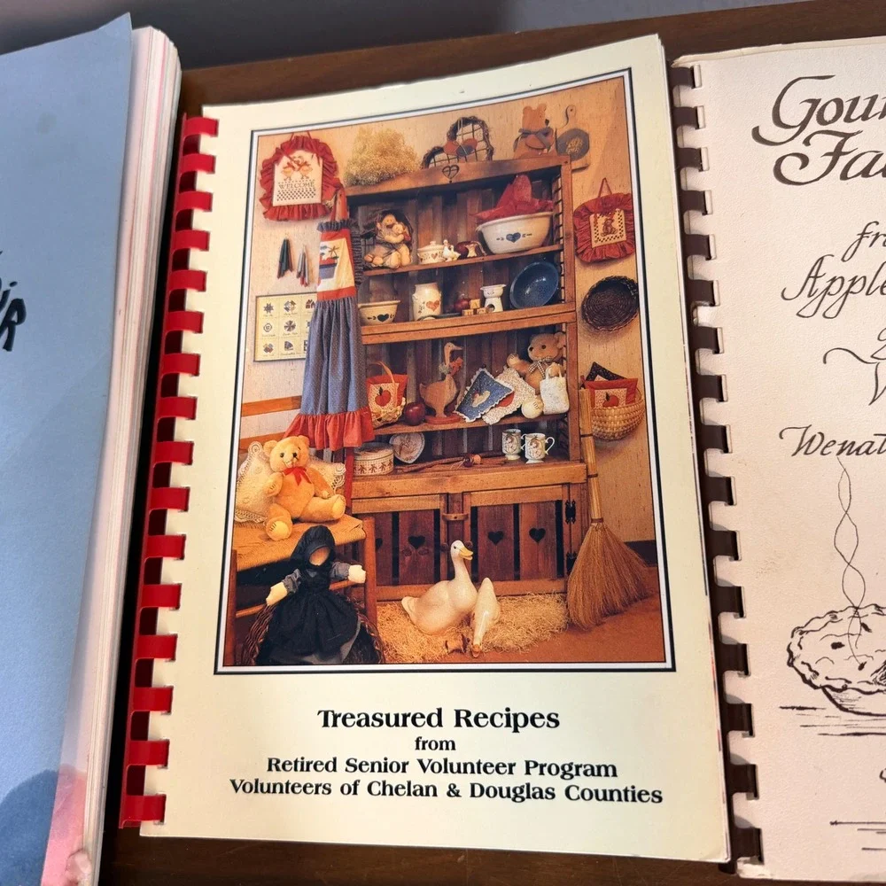 Vintage Cookbooks Washington State Community Church Spiral‎ Lot x6